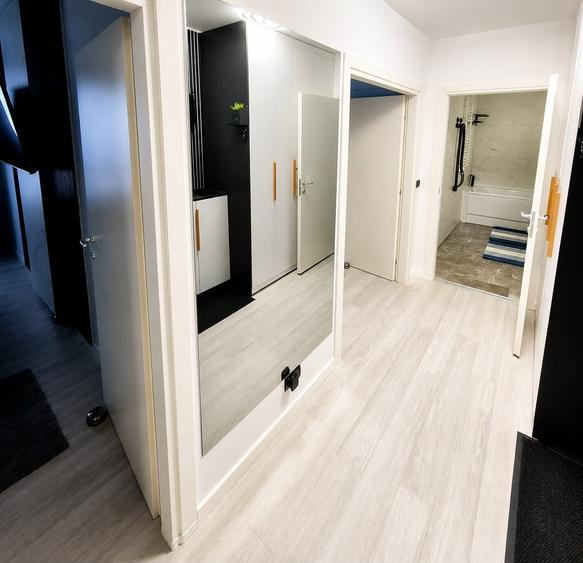 Apartament cu 2 camere decomandat, mobilat în Boreal