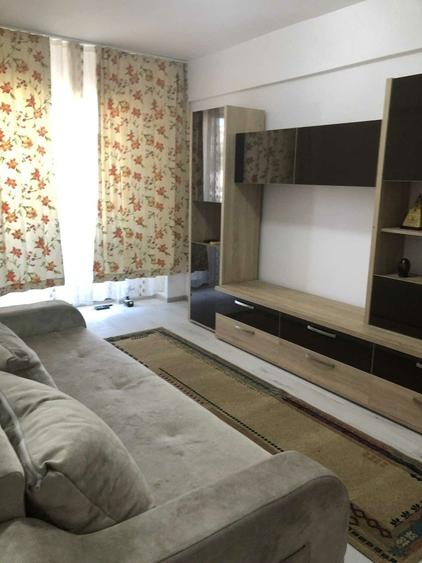 Apartament cu 2 camere decomandat în Vișan