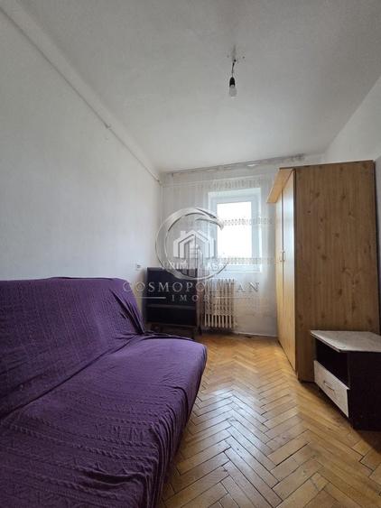 Apartament cu 3 camere semidecomandat în Bălcescu