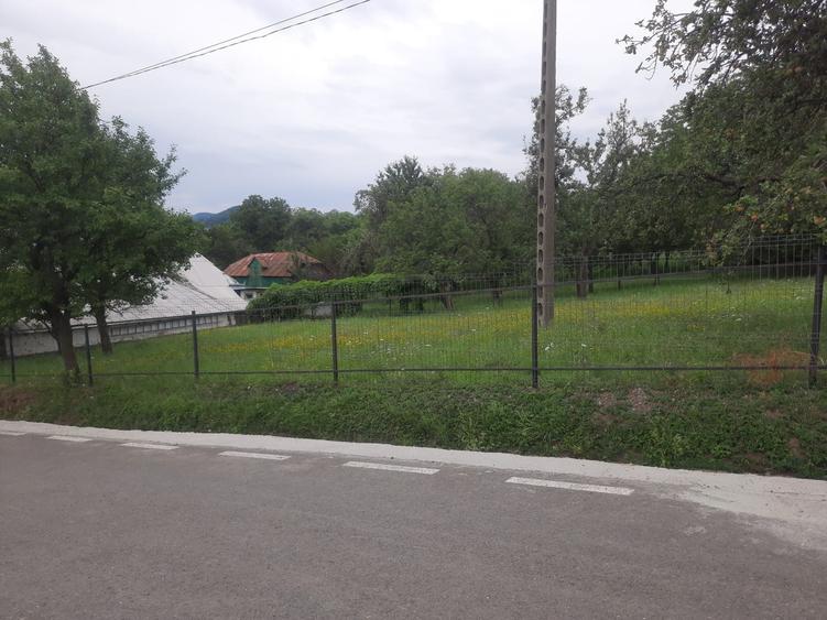 Spațiu comercial, în Valea Arini