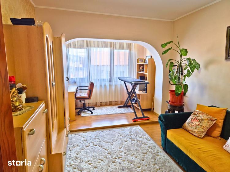 Casă cu 6 camere cu Teren 1137 Mp în Cartierul Nord