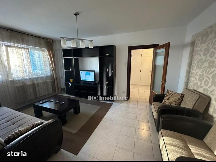 Apartament cu 2 camere semidecomandat, mobilat în Polonă