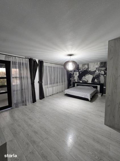 Casă cu 4 camere cu Teren 260 Mp în Chercea