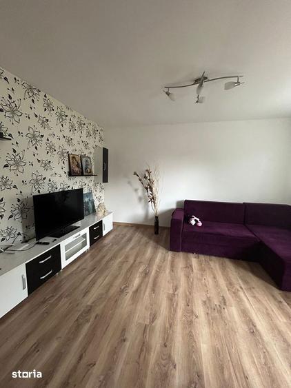 Casă cu 3 camere decomandat cu Teren 350 Mp în Podu Roș