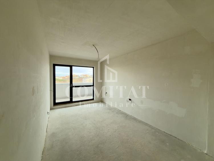 Apartament cu 4 camere semidecomandat în Zorilor