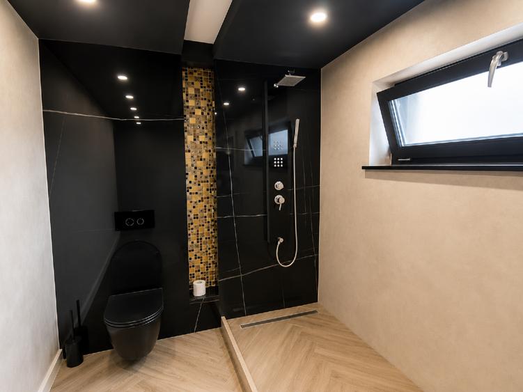 Casă individuală cu 5 camere cu Canalizare în Burdujeni