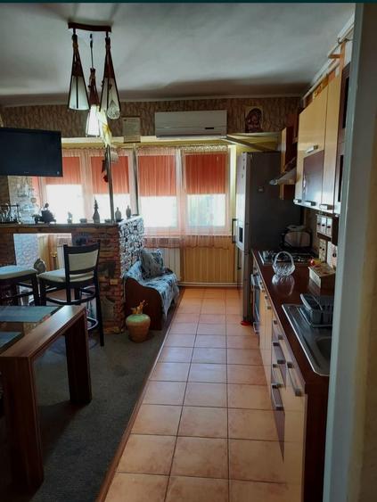 Apartament cu 2 camere decomandat în Buzaului
