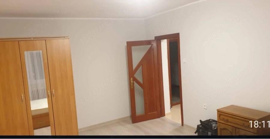 Garsonieră decomandată în Traian
