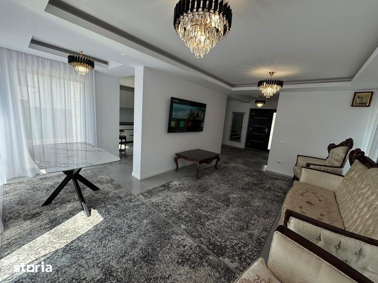 Casă cu 4 camere cu Teren 340 Mp în Central