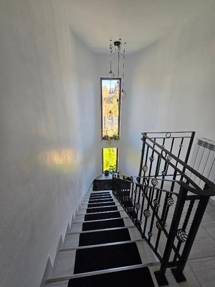 Casă individuală cu 3 camere cu Teren 560 Mp în Valea Adâncă