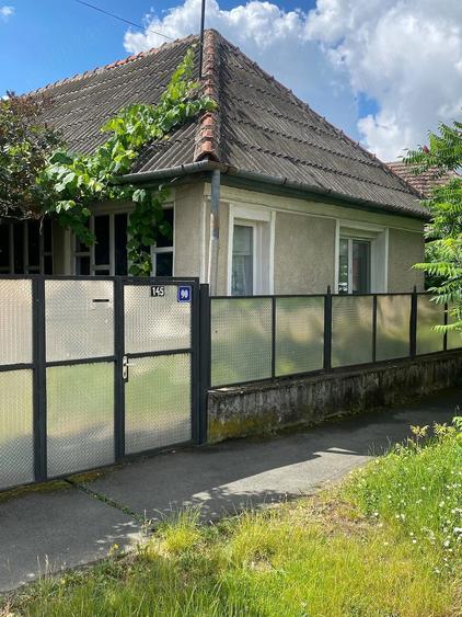 Casă cu 3 camere cu Teren 900 Mp în Galșa