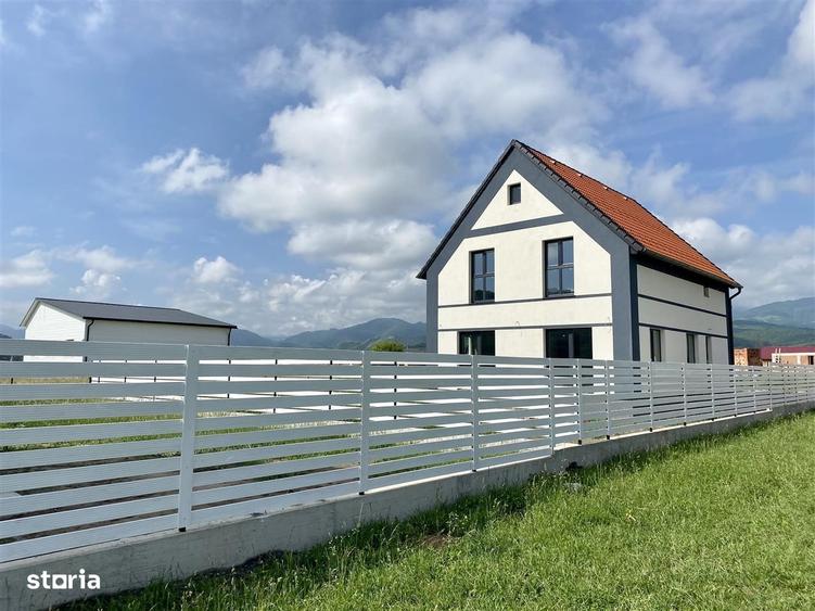 Casă cu 3 camere cu Teren 470 Mp în Tălmaciu