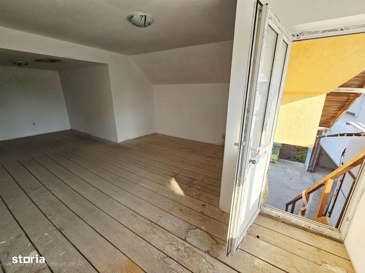 Casă cu 4 camere cu Teren 878 Mp în Ciorani