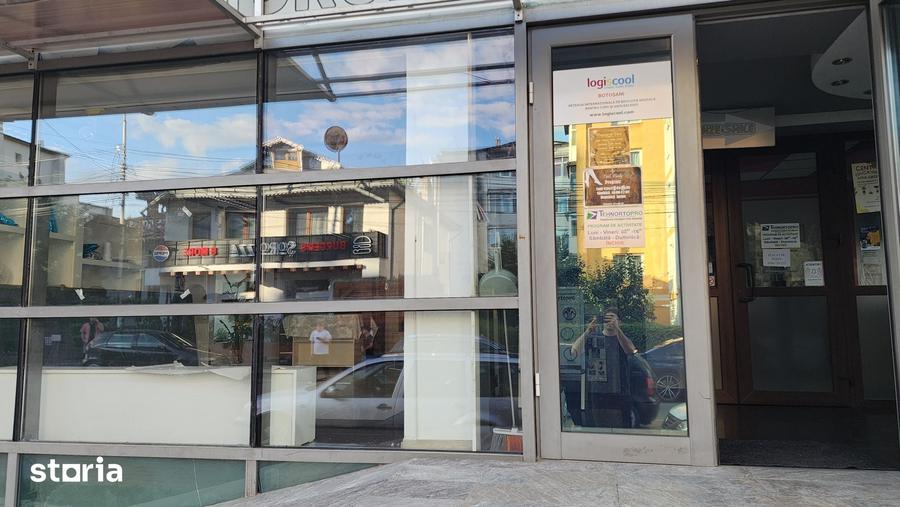 Spațiu comercial, de 50 mp, în Central