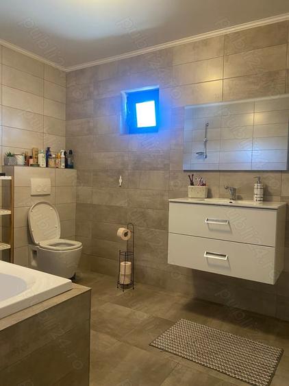 Casă cu 4 camere cu Teren 1200 Mp în Țintea
