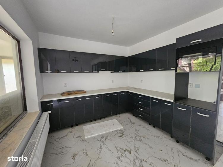 Casă cu 4 camere în Câmpulung Muscel