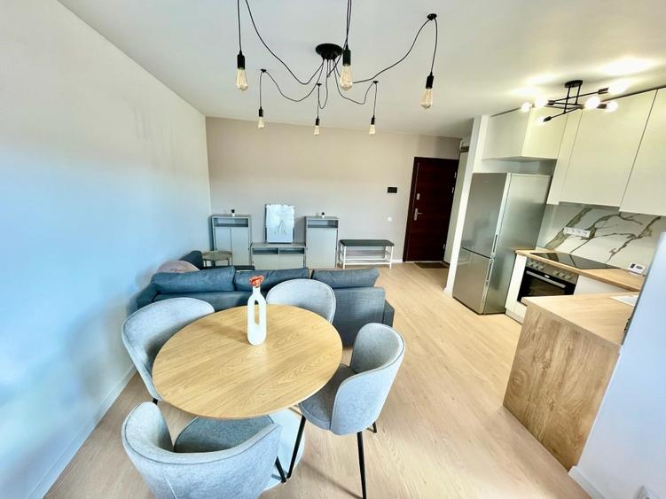 Apartament cu 2 camere decomandat în Florești