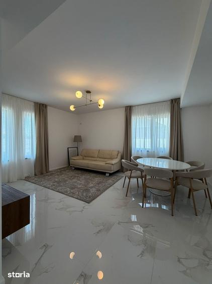 Casă cu 4 camere decomandat cu Teren 450 Mp în Central
