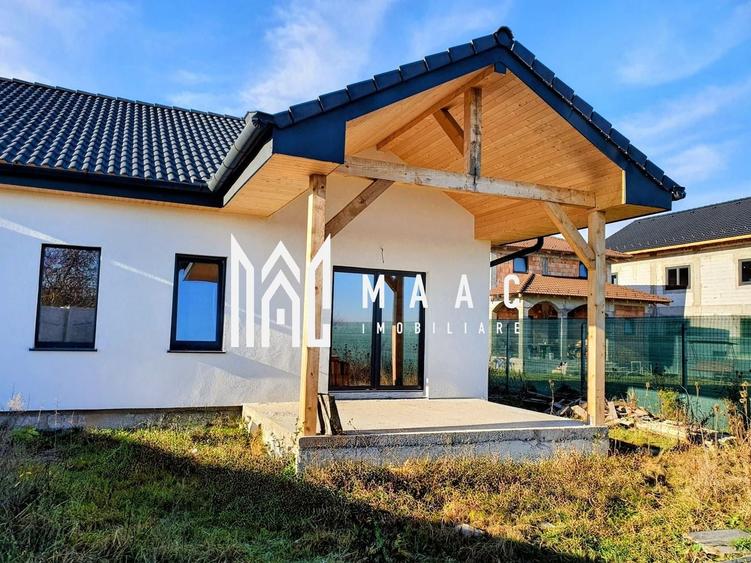 Casă individuală cu 3 camere cu Canalizare în Cristian