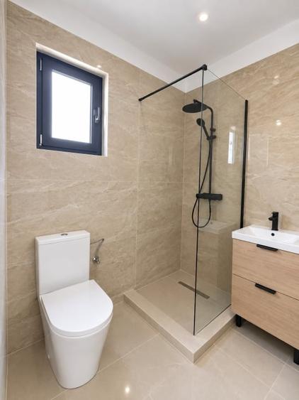 Apartament cu 3 camere decomandat în 1 Mai
