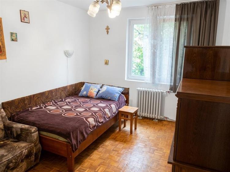 Apartament cu 2 camere semidecomandat în Centru Civic