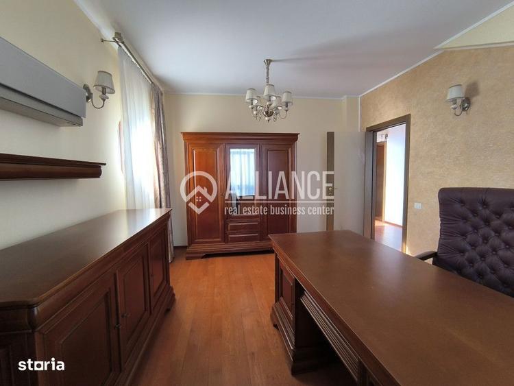 Apartament cu 5 camere în Sud