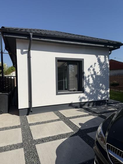 Casă cu 3 camere în Micro 3