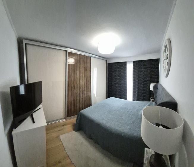 Apartament cu 3 camere decomandat în Popoveni