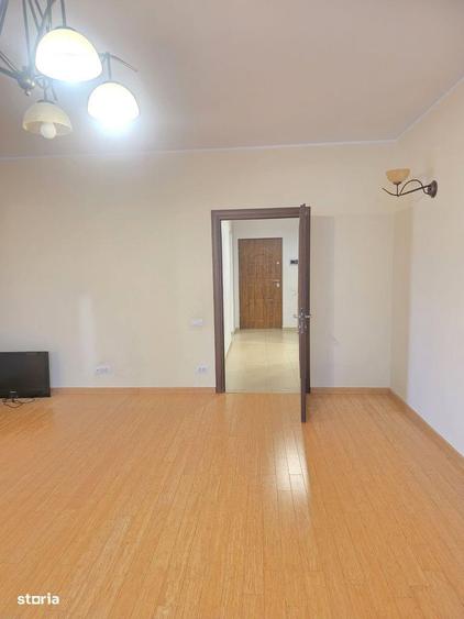 Apartament cu 3 camere în Polonă