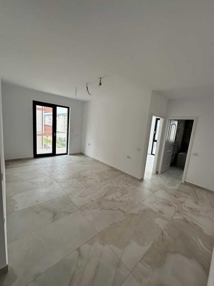 Apartament cu 2 camere semidecomandat în Giroc