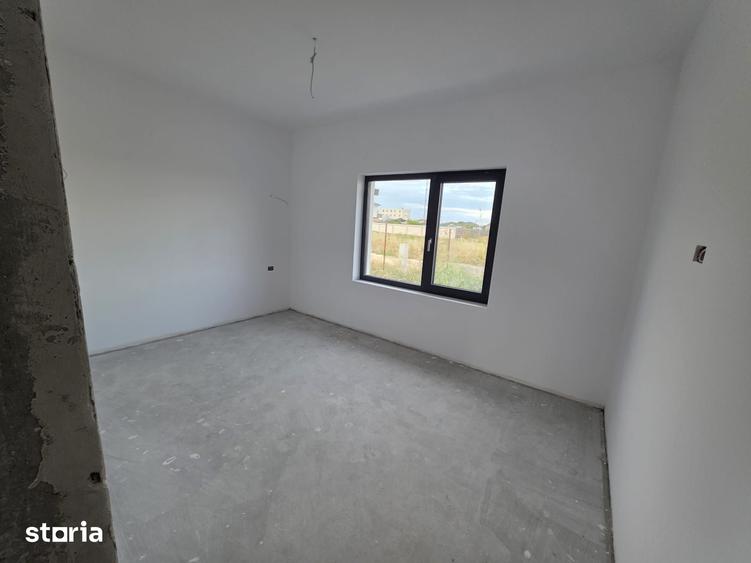 Casă cu 4 camere cu Teren 500 Mp în Stadion