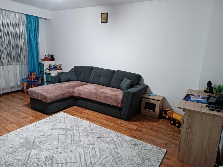 Apartament cu 2 camere decomandat în Faleza Nord