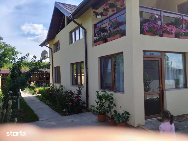 Casa De Vanzare-Carcea - 5