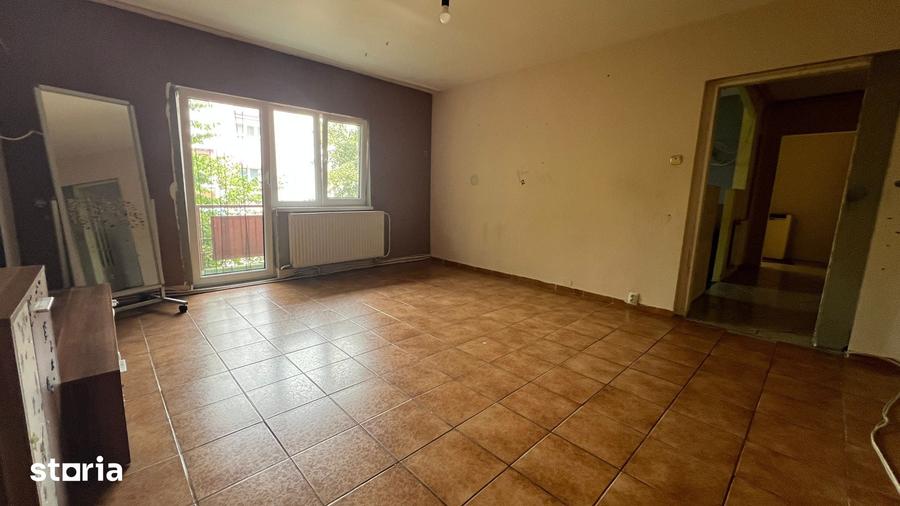 Apartament cu 3 camere în Burdea