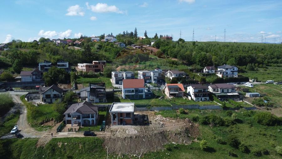 Teren Construcții intravilan de 1039 mp, în Feleacu
