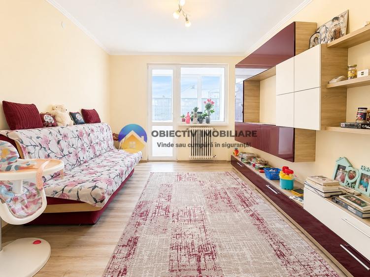 Apartament cu 3 camere decomandat, mobilat în Dărmănești