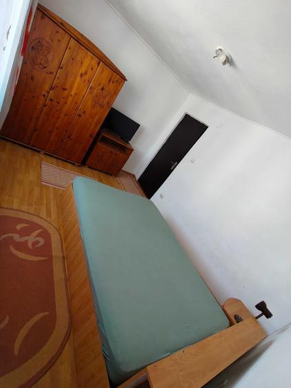 Apartament cu 2 camere semidecomandat în Piscoiu