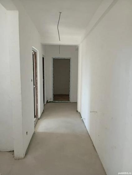 Casă cu 5 camere în Șendreni