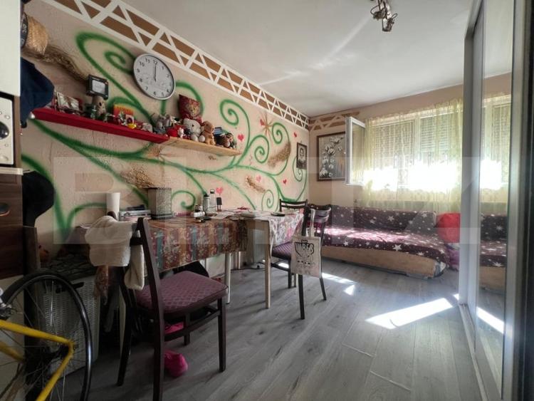 Garsonieră decomandată, mobilată în Rogerius