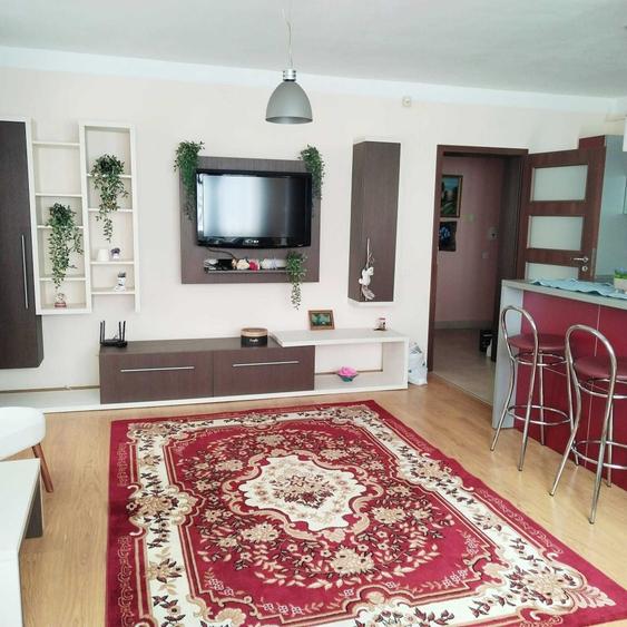 Apartament cu 2 camere decomandat în Florești