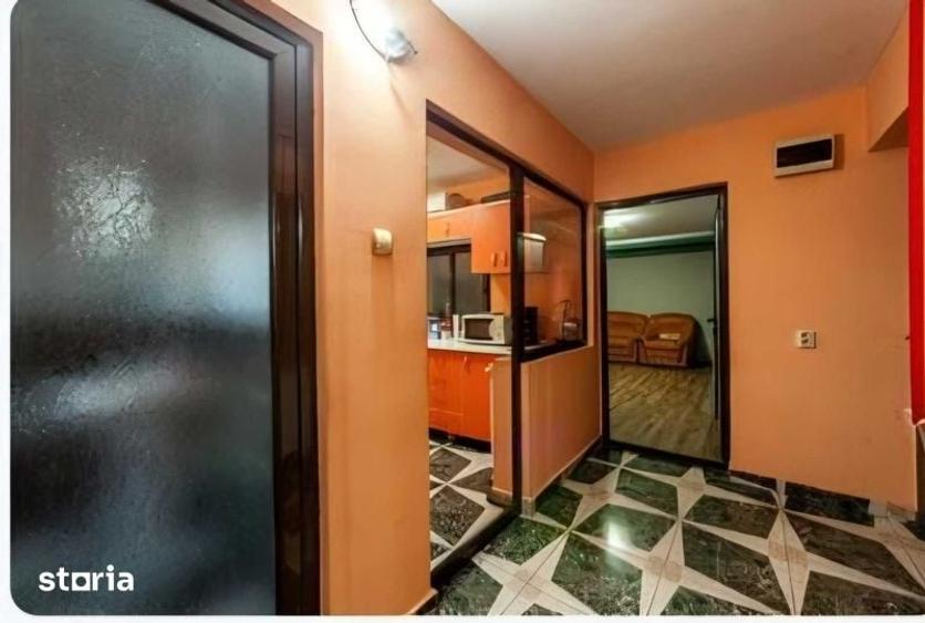 Casa cu teren de vanzare in Golesti (Stefanesti] - 1