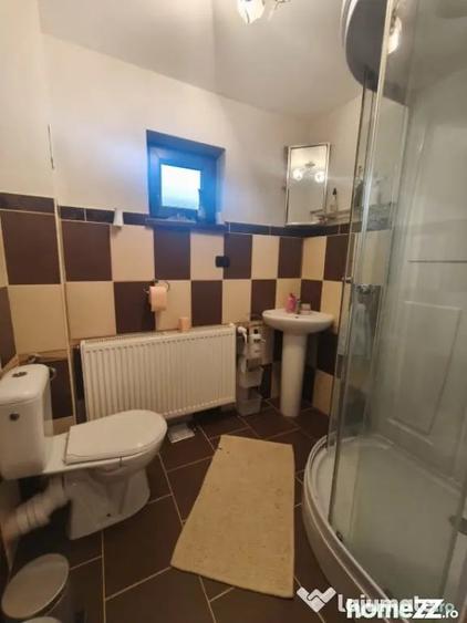 Casă cu 4 camere cu Teren 2600 Mp în Horodnic