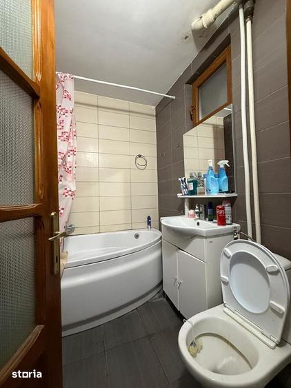 Apartament cu 3 camere decomandat în Piața Unirii