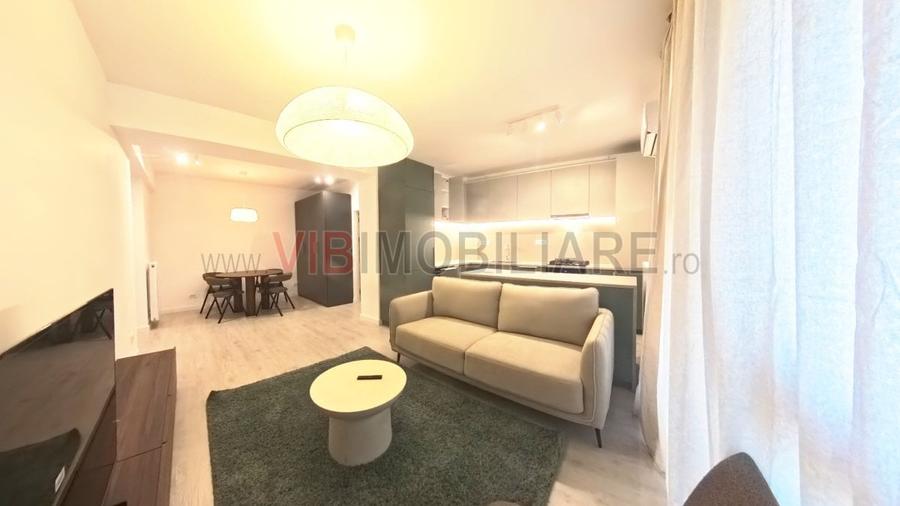 Apartament cu 3 camere semidecomandat în Străulești