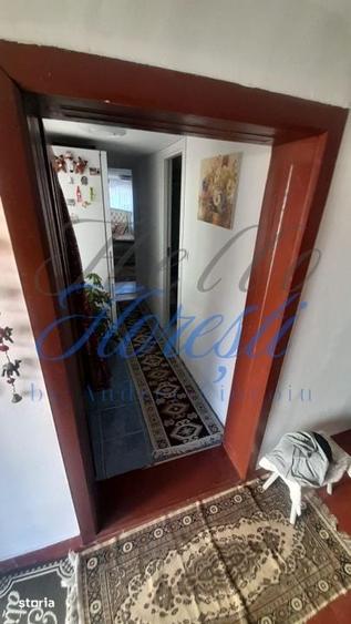 Casă cu 4 camere cu Teren 4000 Mp în Cuzăplac