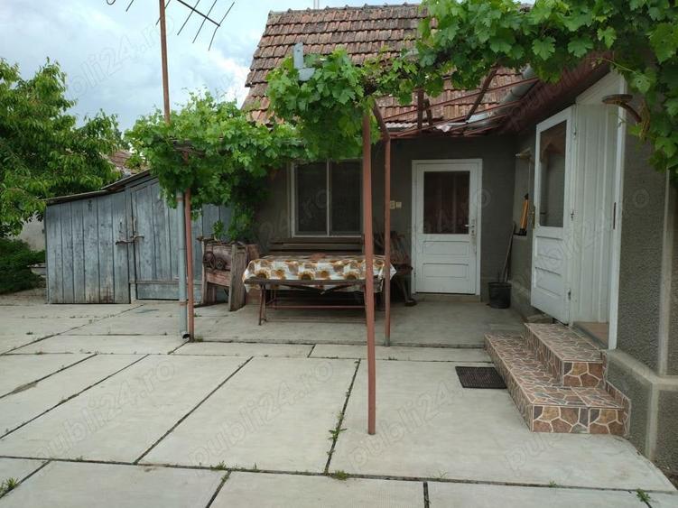 Casă cu 3 camere cu Teren 600 Mp în Central