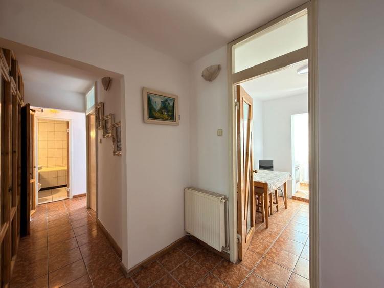 Apartament 3 camere etaj 3- Campulung-Zona Visoi! - 6