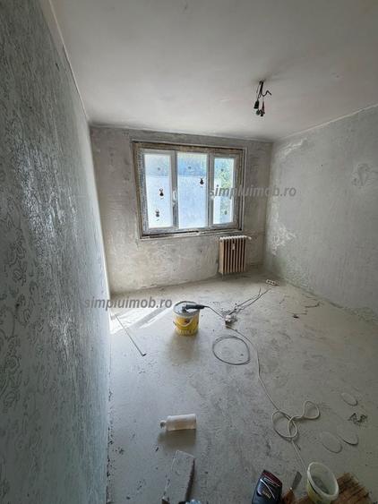 3 camere Emil Racovita etaj 1 67mp  cu boxa si loc de parcare - 11