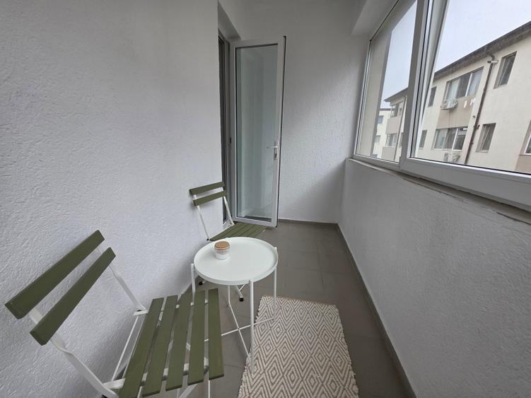 Apartament cu 2 camere decomandat în Central