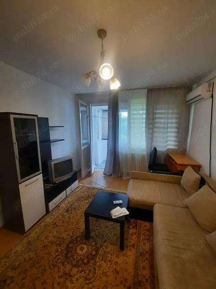 Apartament cu 2 camere semidecomandat în Apusului